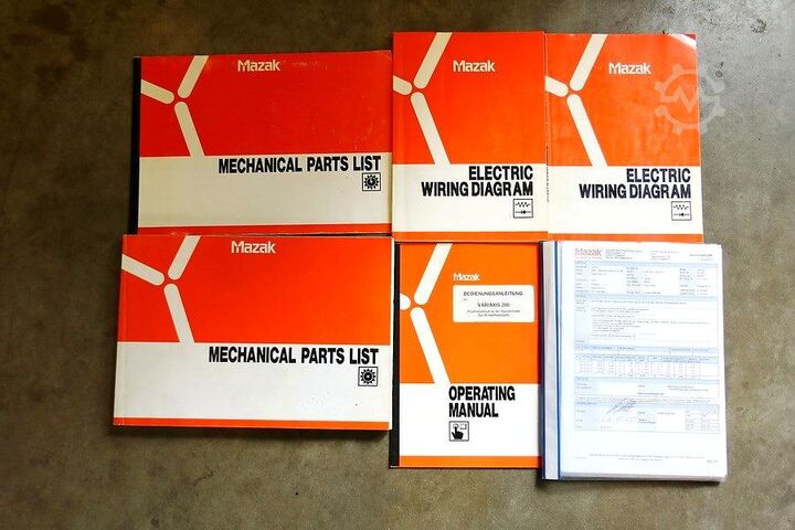 Vertikales Bearbeitungszentrum MAZAK Variaxis 200