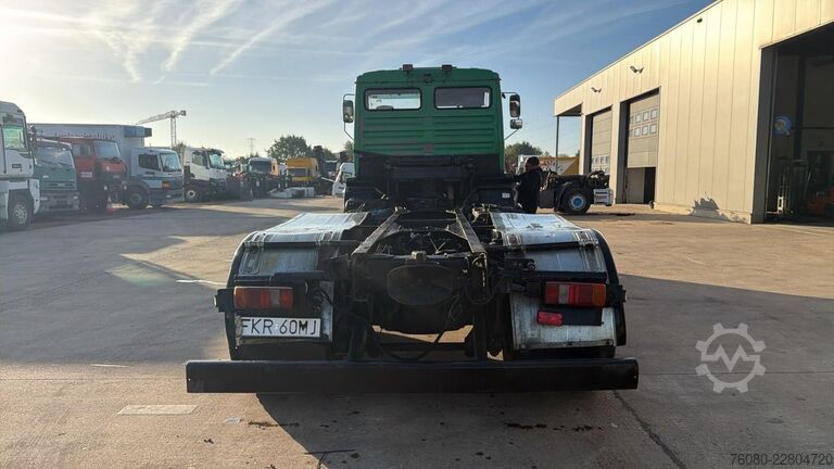 Chassis cab MAN 26.272 (MANUAL PUMP / POMPE MANUELLE / LAMES / ...