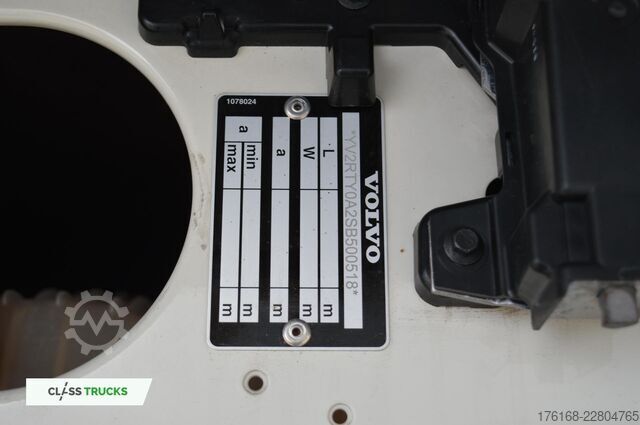 Standard tractor unit VOLVO FH 460 AERO XL ACC i-Save I-ParkCool