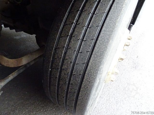 Beverage truck IVECO 260 S 42*kpl. Zug*2x LBW*Lift/Lenk*Ret.*38 Pal.