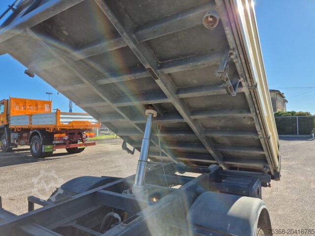 LKW MIT KRAN UND KIPPER Nissan NT 500 56.15