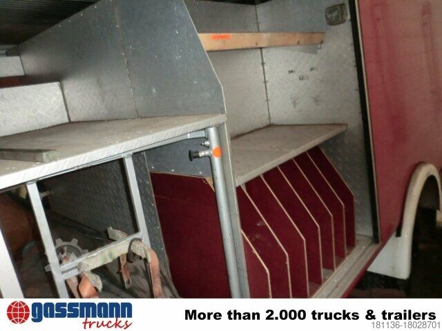 Fire truck Mercedes-Benz LP 813 4x2 Löschfahrzeug mit Wasserbehälter 2240