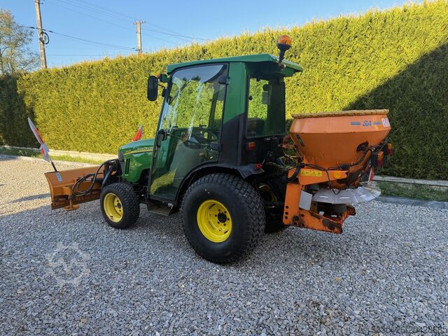 Traktor John Deere 2520 hst