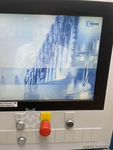 Bearbeitungszentrum mit Durchlauf Weeke BHX 500