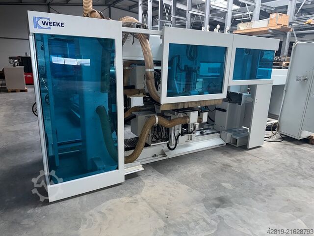 Bearbeitungszentrum mit Durchlauf Weeke BHX 500