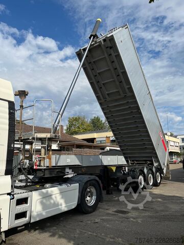 Kipper Langendorf SKA 24/30 Getreidekipper 55 m³* VOLLALU Liftachse