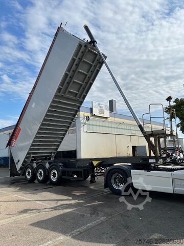 Kipper Langendorf SKA 24/30 Getreidekipper 55 m³* VOLLALU Liftachse