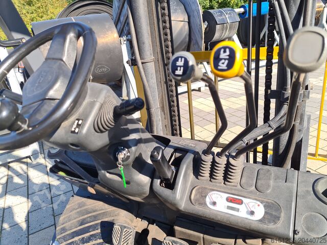 Diesel-Gabelstapler TCM FD30 T3