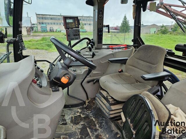 Traktor Case IH Farmall 105 A