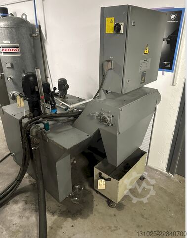 5-Achsen-Vertikal-Bearbeitungszentrum Deckel Maho DMU80P