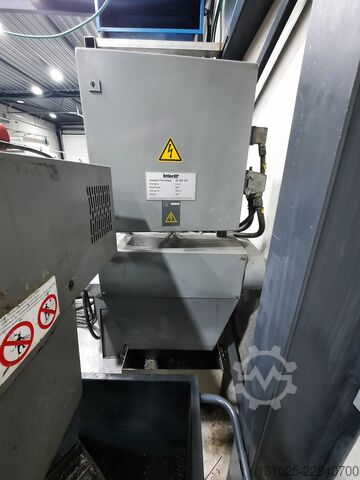 5-Achsen-Vertikal-Bearbeitungszentrum Deckel Maho DMU80P