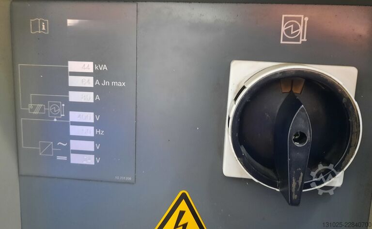 5-Achsen-Vertikal-Bearbeitungszentrum Deckel Maho DMU80P