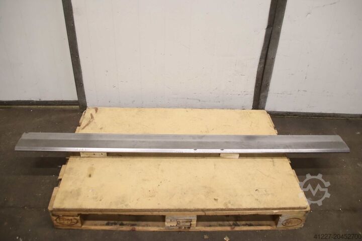 Abkantwerkzeug 515 mm unbekannt 28 x 1760 mm 83°