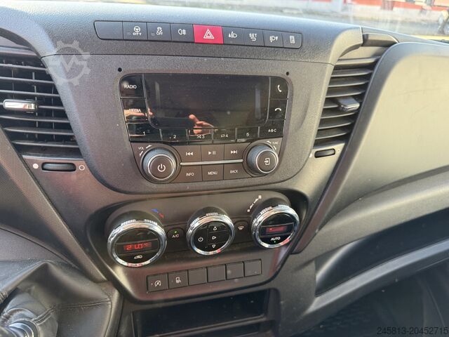 Geschlossener Lieferwagen Iveco daily 35-160