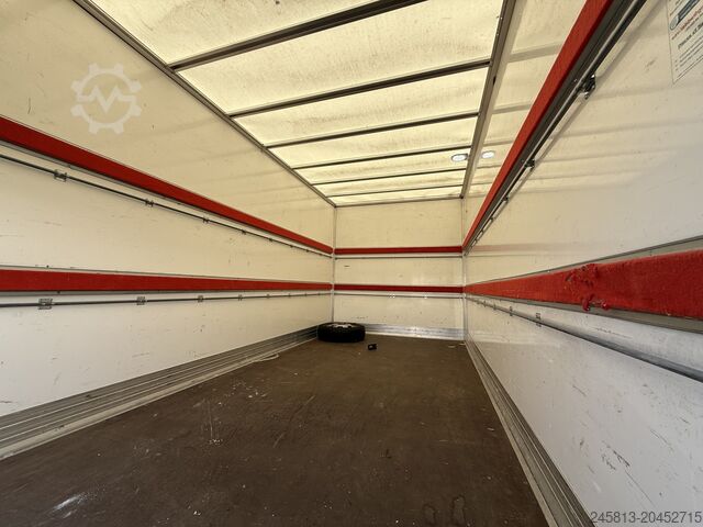 Geschlossener Lieferwagen Iveco daily 35-160