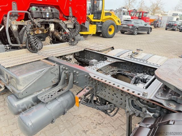 Standard tractor unit MERCEDES-BENZ 1836 Actros SZM Automatik