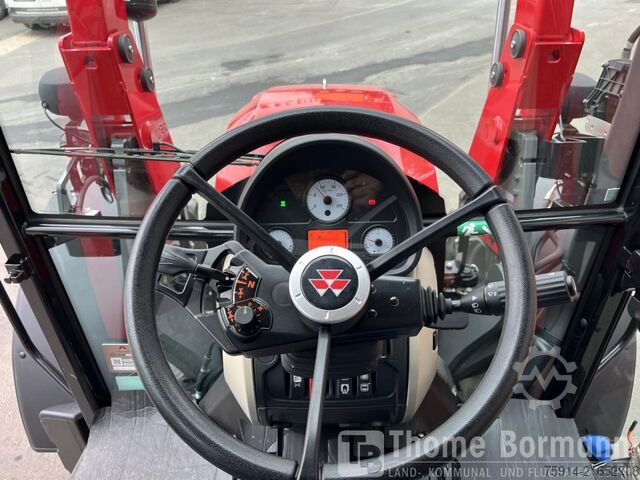 Traktor Massey Ferguson MF 4709 M Cab Essential