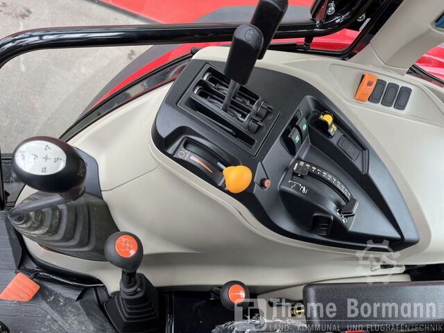 Traktor Massey Ferguson MF 4709 M Cab Essential