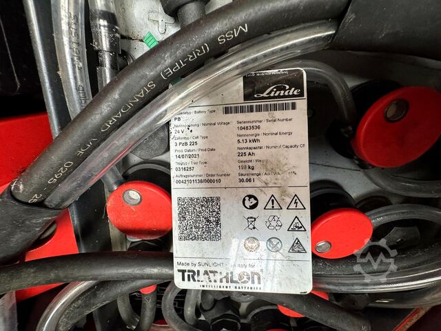 Hochhubwagen Linde L12 [ID: 410]