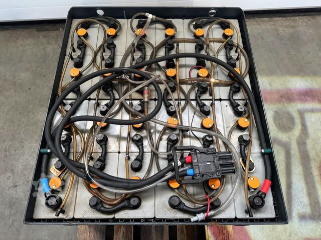 Gabelstaplerbatterie Still 48V 750Ah 6PzS750 Batterie [ID: 1048]