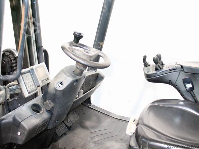 LPG Forklifts Linde H 30 T-02  393