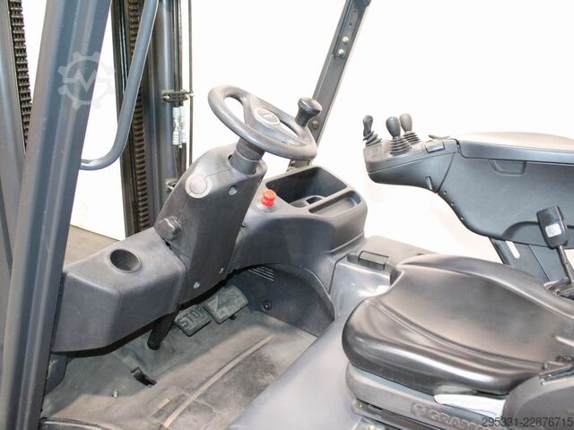 Elektro 4 Rad-Stapler Linde E 35 L-01  387
