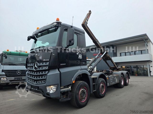 Abrollkipper MERCEDES-BENZ Arocs 3263 / 8X4 / Blatt/ Hiab XR26