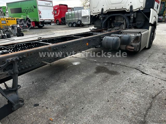 LKW-Fahrgestell MERCEDES-BENZ Actros 2540 6x2 Fahrgestell