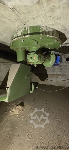 Silo-Austragungsanlage mit Förderschneck Silo-Austragungsanlage mit Förderschneck 