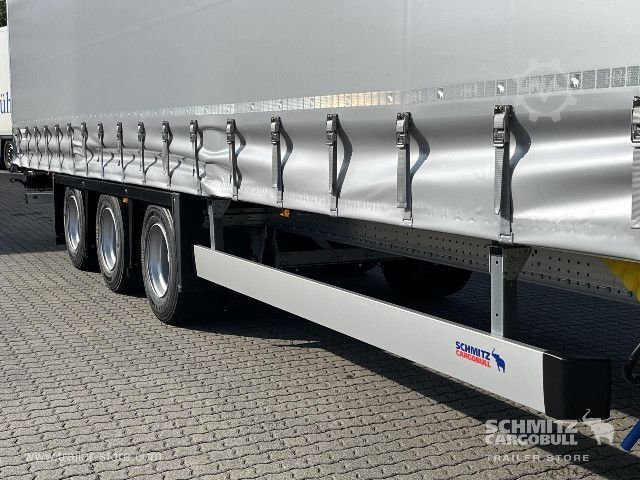 Open semitrailer with tarp Schmitz Cargobull Curtainsider Mega Getränke