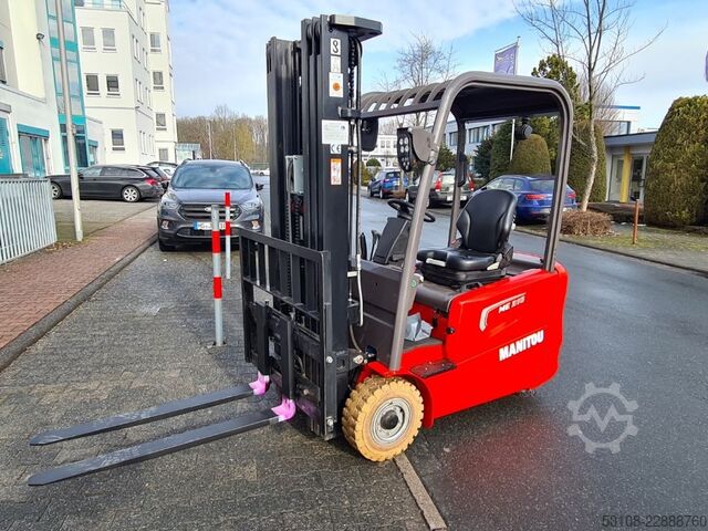 Electric 3-wheel forklift Manitou ME 316  4800Tripl