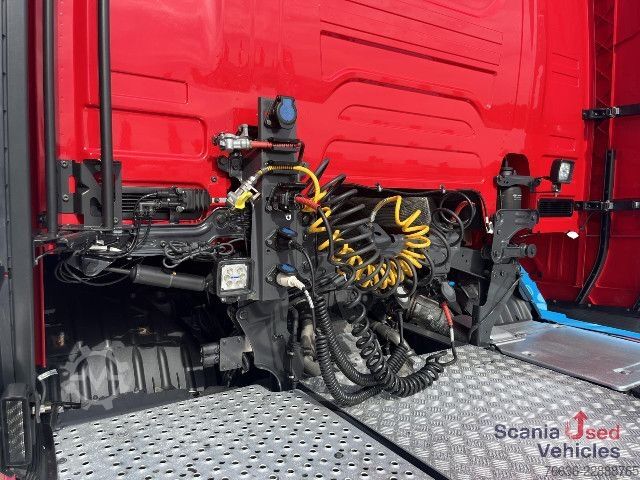 Standard tractor unit Scania R 420 A4x2NA RETARDER PARK AIRCO VECTO 3