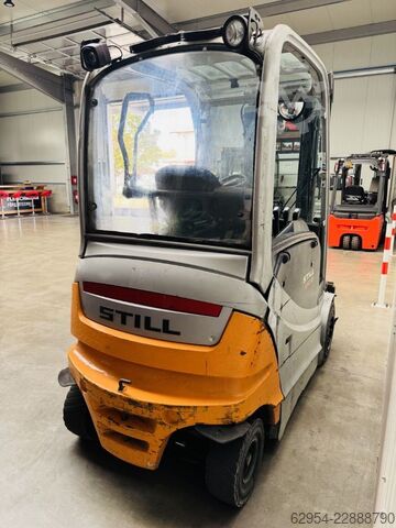 Electric 4-wheel forklift Still RX60-30 Duplex Batterie 70%