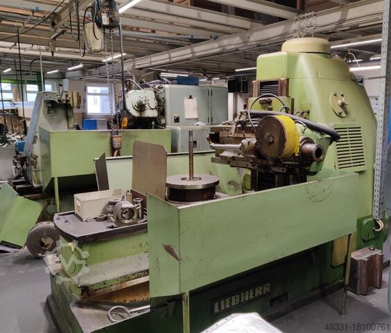 Gear Hobbing Machine - Vertical LIEBHERR L900