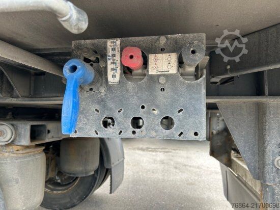 Box semitrailer KRONE SE 1-ACHS DRY LINER KOFFERAUFLIEGER