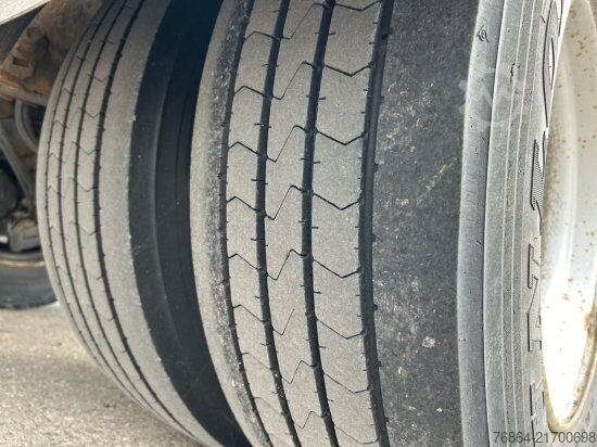 Box semitrailer KRONE SE 1-ACHS DRY LINER KOFFERAUFLIEGER