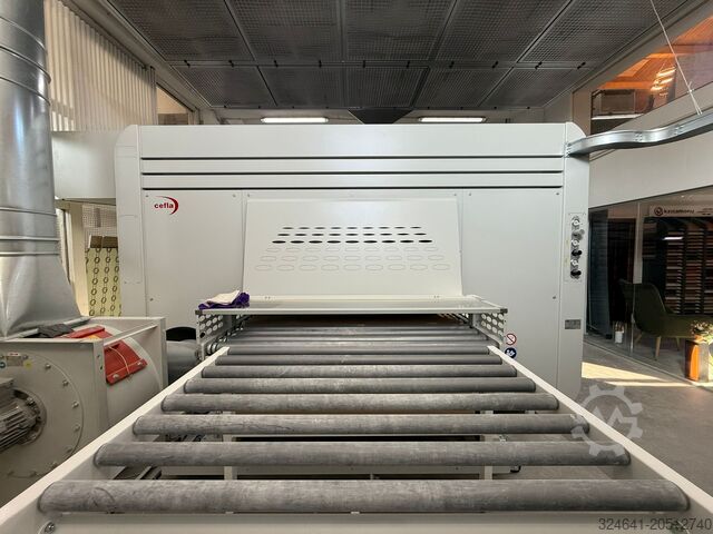 Painting robot Cefla Mito 2P