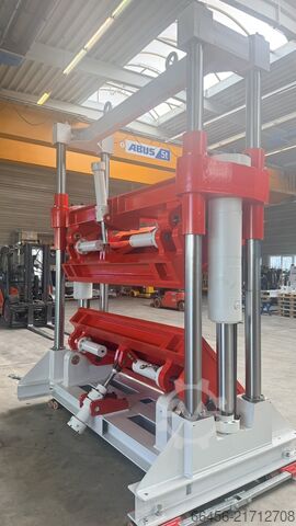 Polyurethane processing machine Servohydraulischer Formenträger