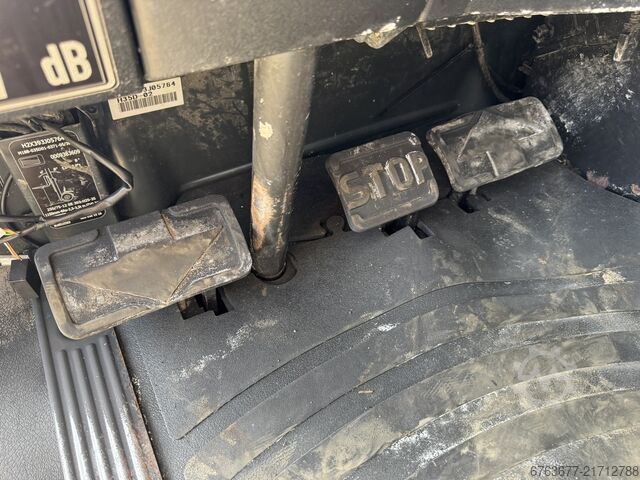 Linde H35D-02 Duplo 370 Freihub / Seitenschieber / Gabelversteller VW Diesel 2018 LINDE H35D-02 Duplo 370 Freelift / Sideshift / Vorkversteller VW Diesel 2018