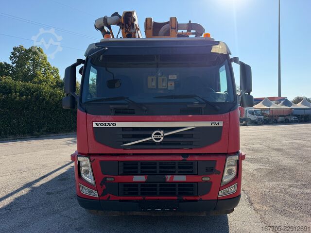Concrete pump truck Volvo FM460