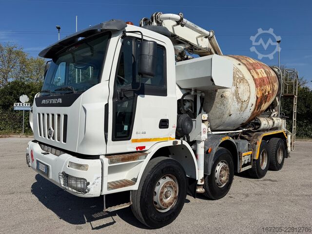 Concrete pump truck Astra HD8 84.45