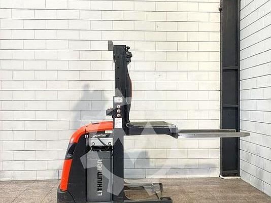 Order picking machine Linde V10-02