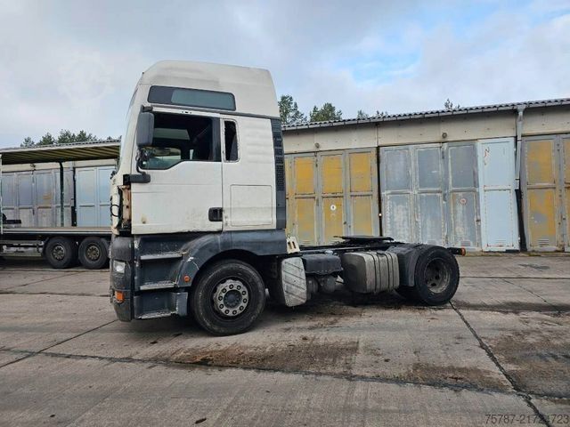 Standard tractor unit MAN 18.400/ 18.390 TGA XXL Retarder,Klima