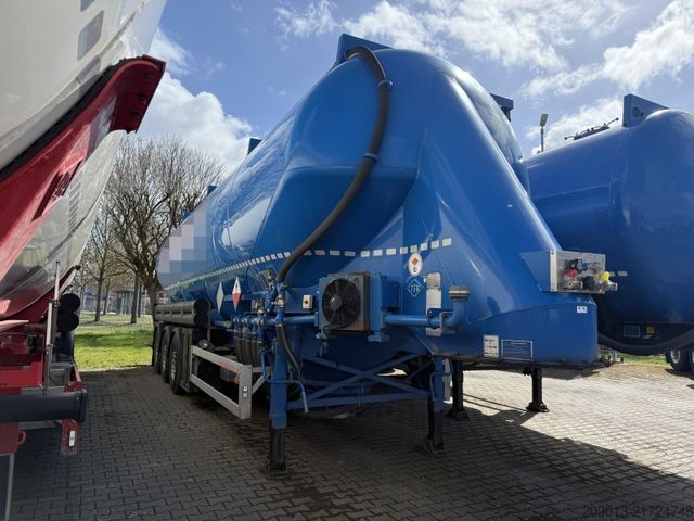 Silo semitrailer FELDBINDER Silo Auflieger 56.000 Liter ADR