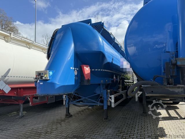 Silo semitrailer FELDBINDER Silo Auflieger 56.000 Liter ADR