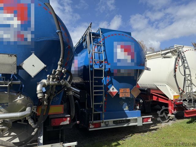 Silo semitrailer FELDBINDER Silo Auflieger 56.000 Liter ADR