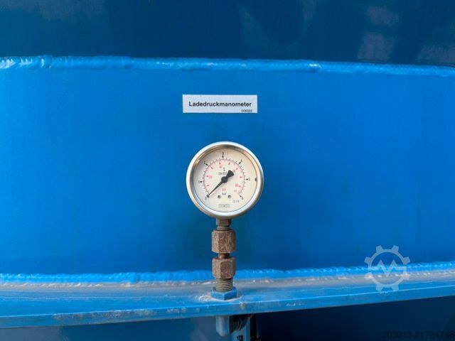 Silo semitrailer FELDBINDER Silo Auflieger 56.000 Liter ADR