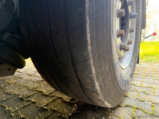 Silo semitrailer FELDBINDER Silo Auflieger 56.000 Liter ADR