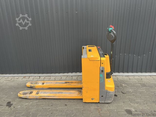 Electric Pallet Truck Jungheinrich EJEC20