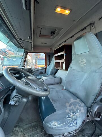 Truck mounted crane Volvo FM 400  8x4 Pritsche E5 Schalter 